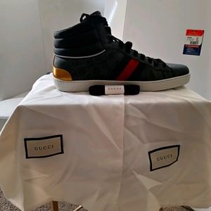 Men's Gucci Shoe